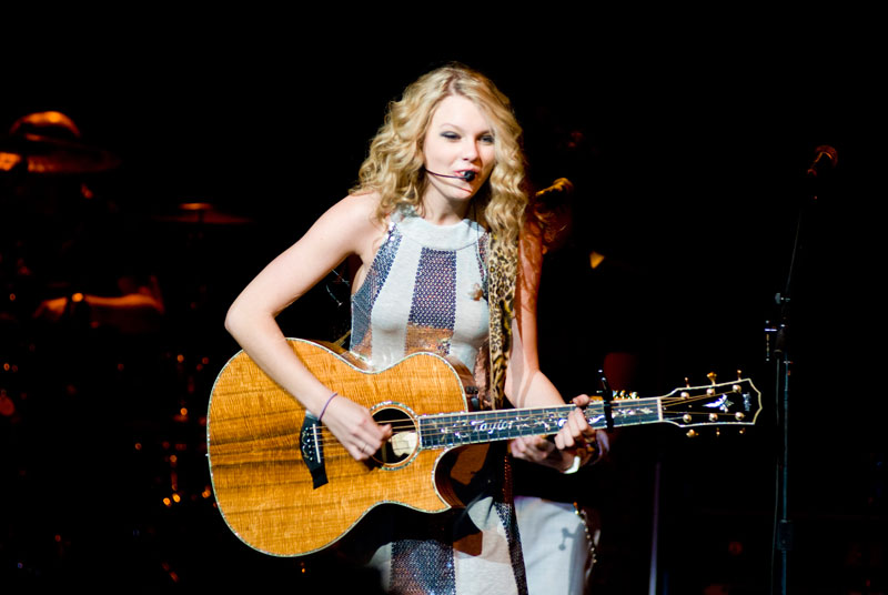 File:TaylorSwift 080208 photoby Adam-Bielawski.jpg