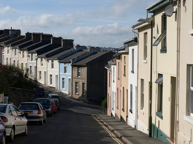 File:Terraces in Ellacombe - geograph.org.uk - 1006642.jpg