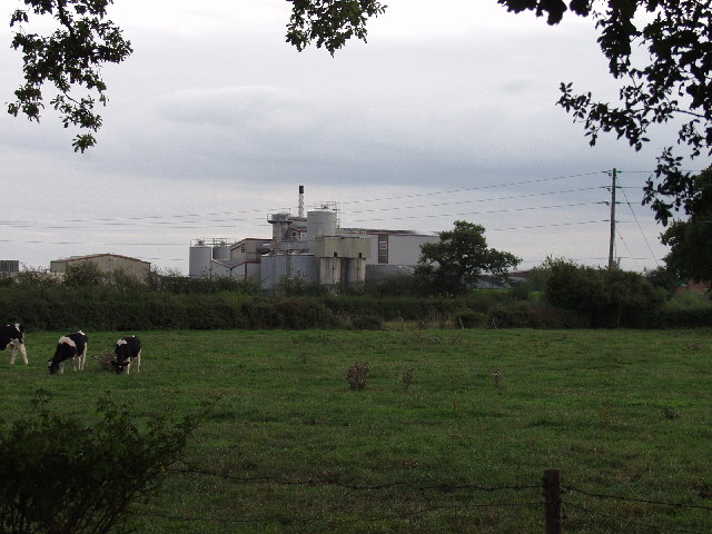 File:The Dairy Crest Creamery near Cross Lanes - geograph.org.uk - 57979.jpg