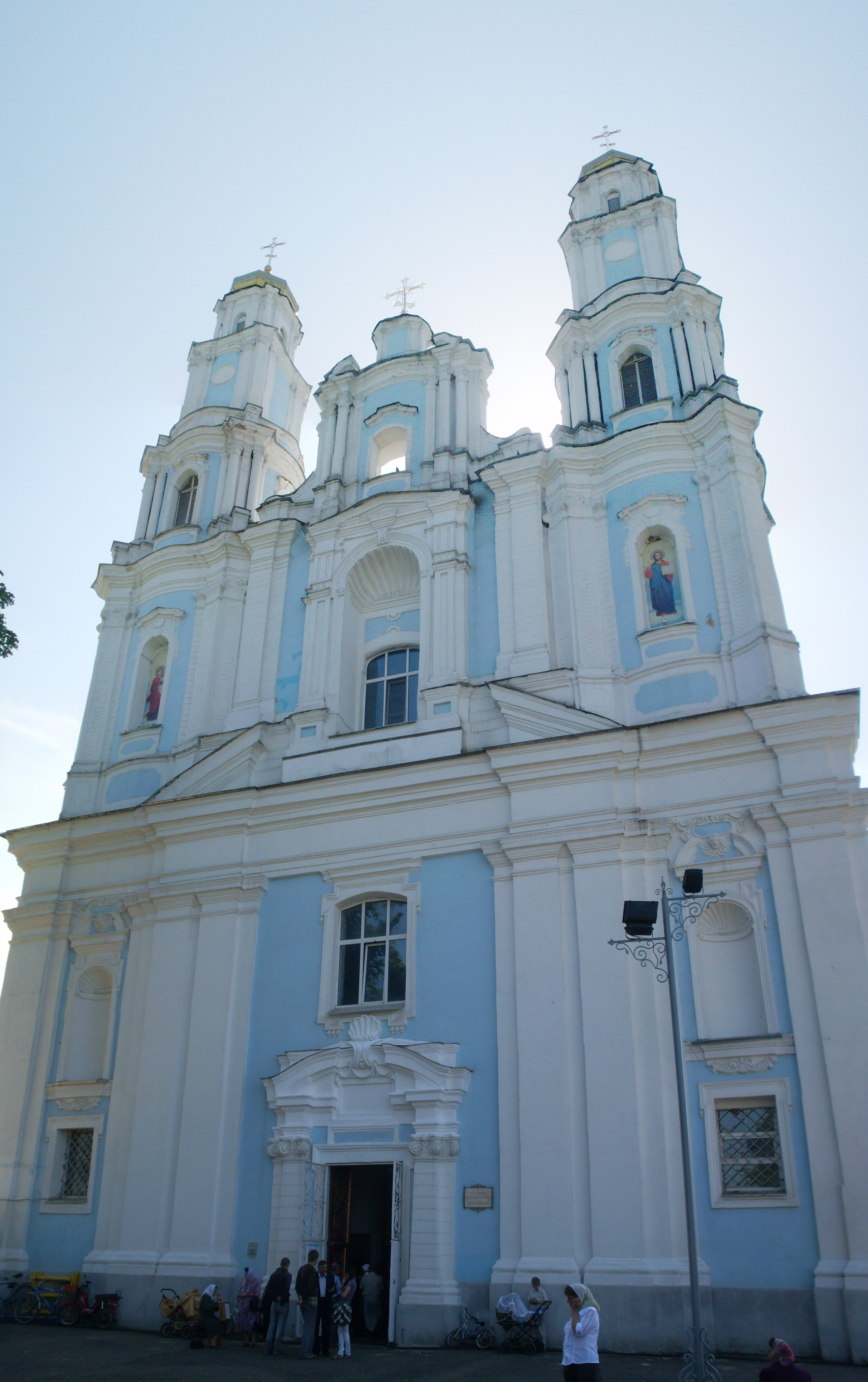 Крестовоздвиженский костел в Шарковщине фото