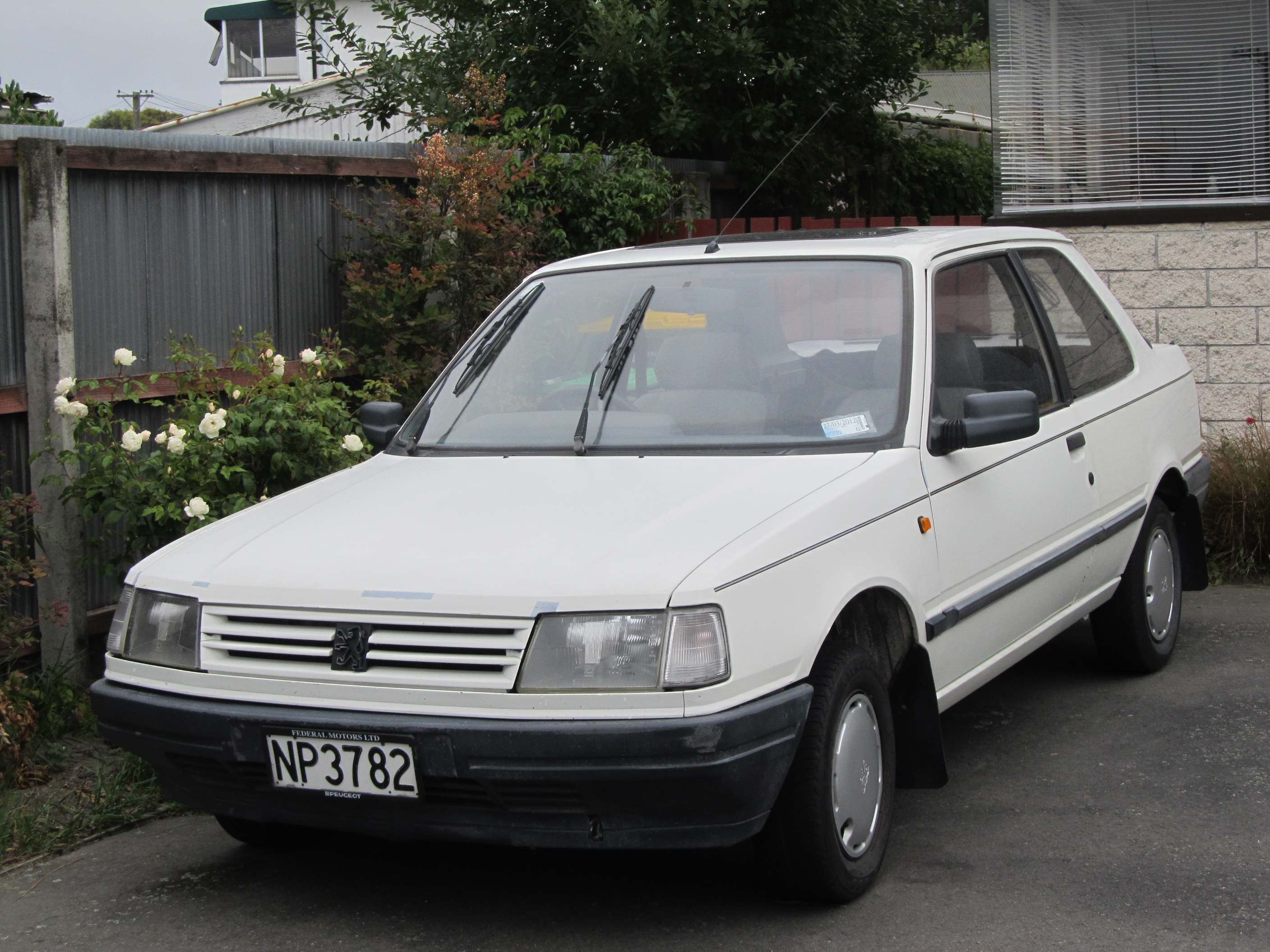 Peugeot 309 - Wikipedia