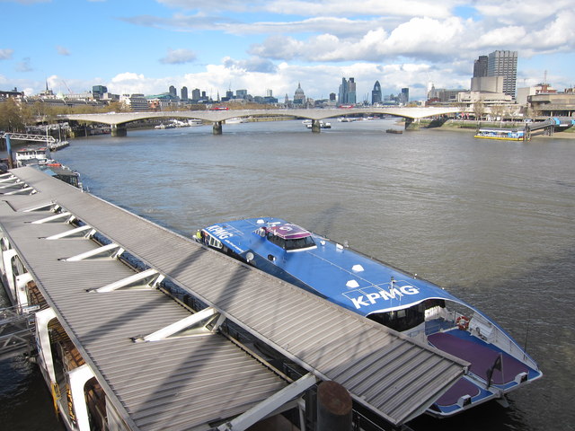 File:Boat on the Thames - geograph.org.uk - 2912167.jpg