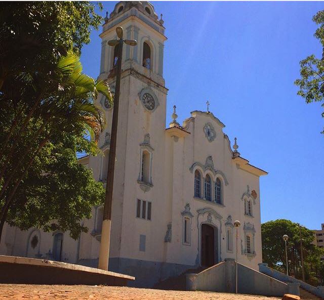 File:Catedral Basílica de São Bento (Marília - SP).jpg