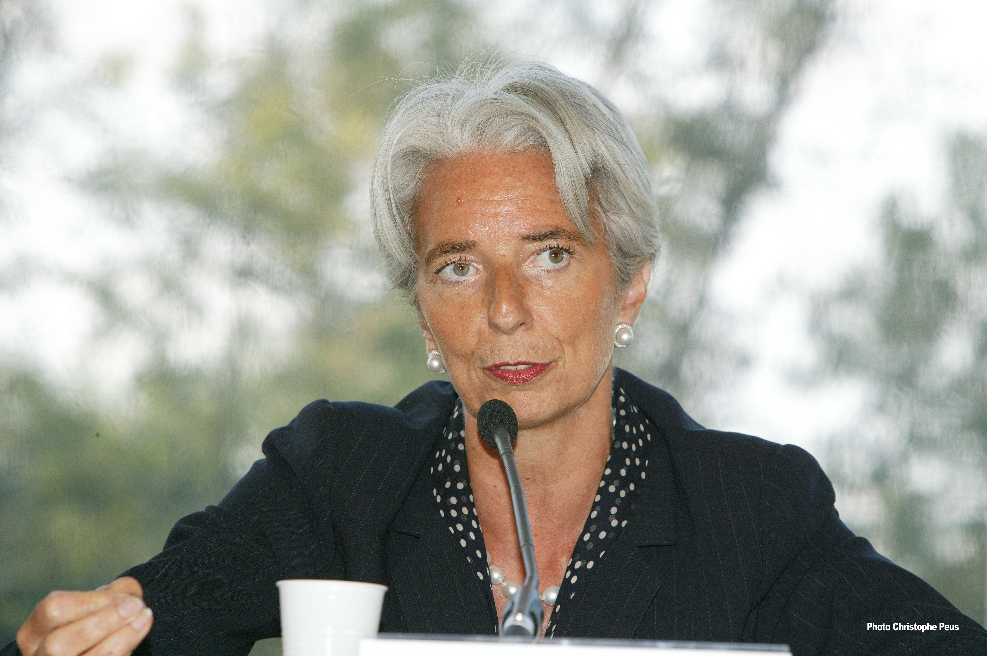 Diretta presidente BCE Christine Lagarde, 9 giugno 2022