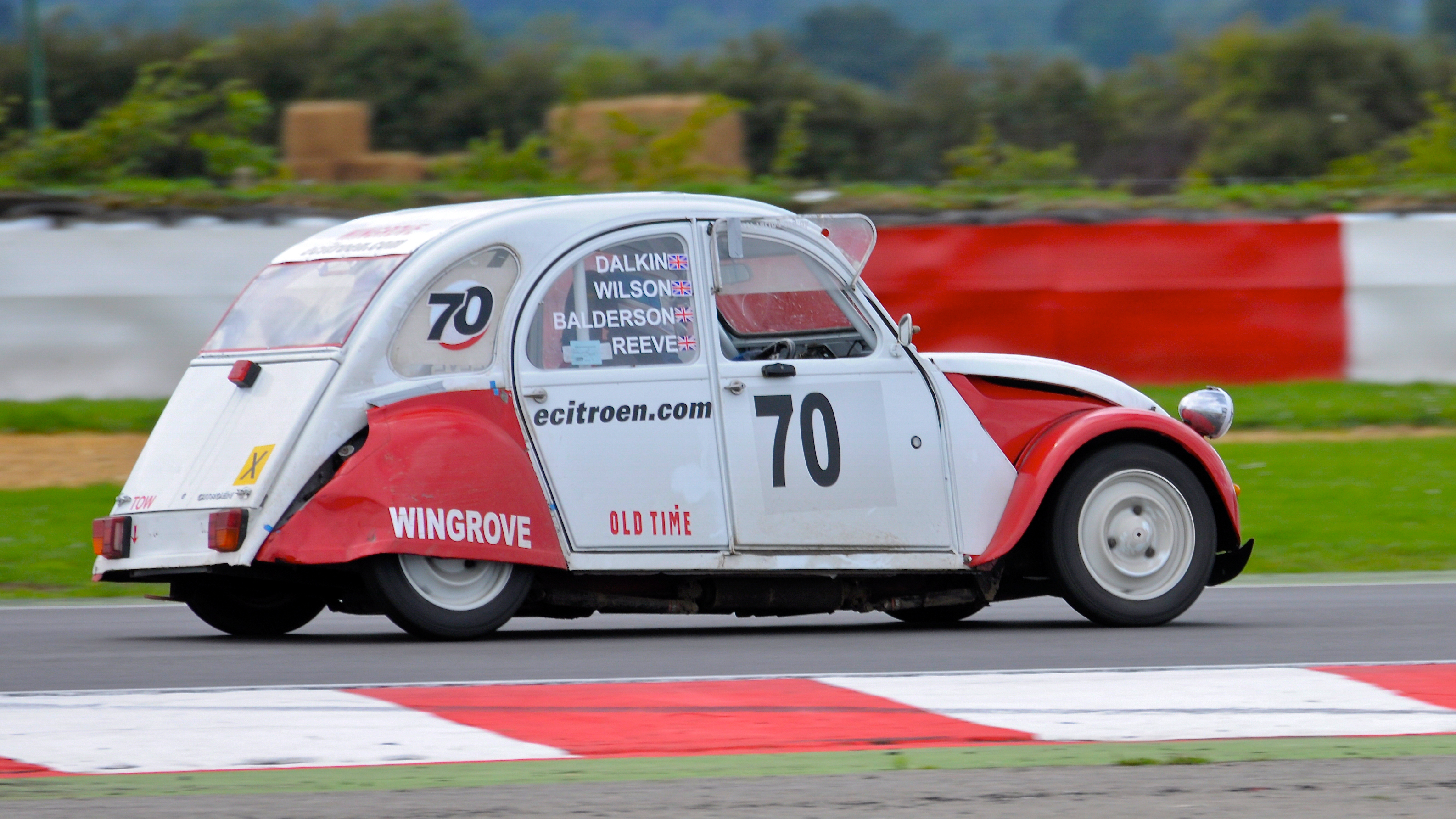 Citroen 2cv fourgonnette Ferrari