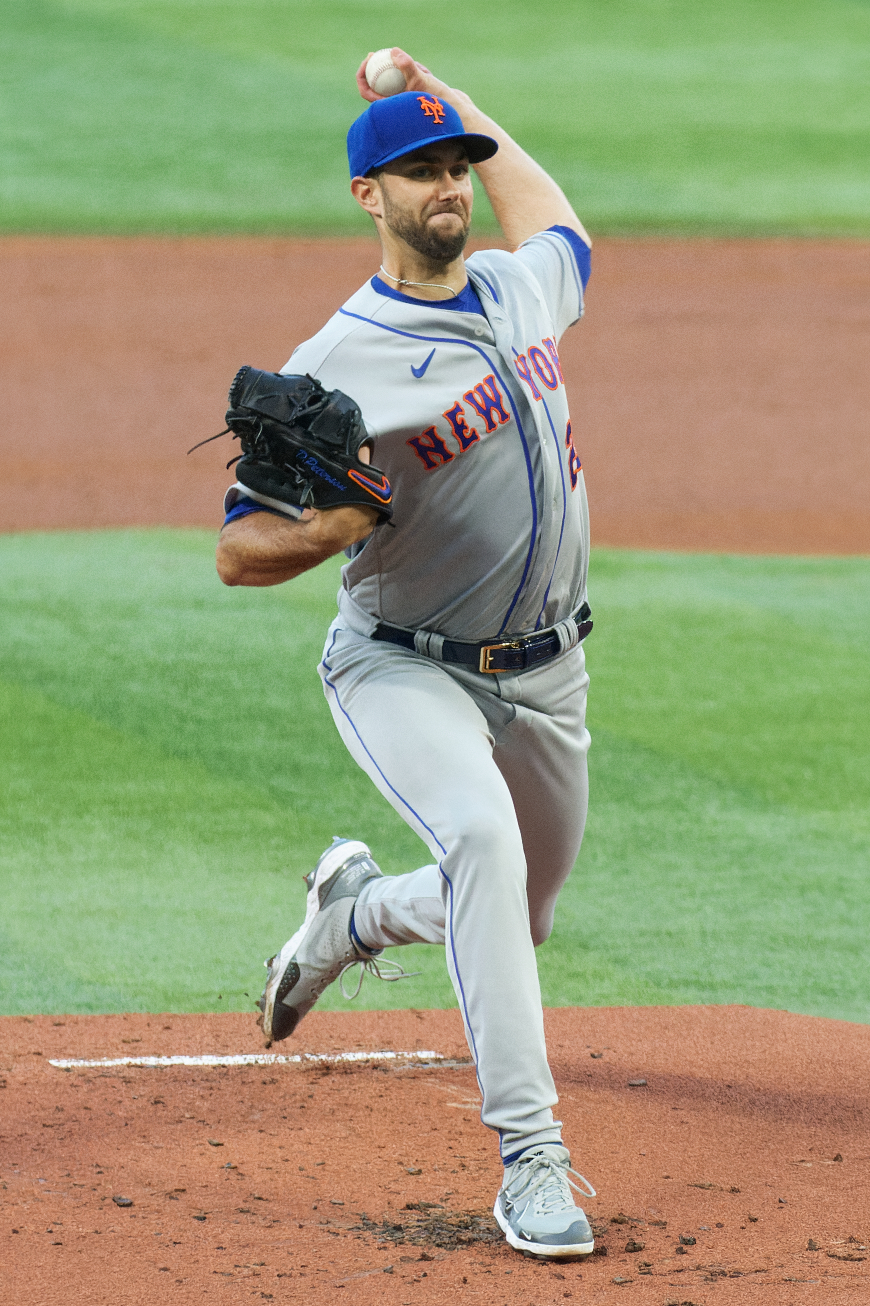 David Peterson doing his best to remain in Mets' starting rotation