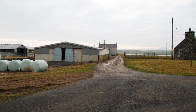 File:Farm buildings and track, Vetquoy - geograph.org.uk - 1113045.jpg