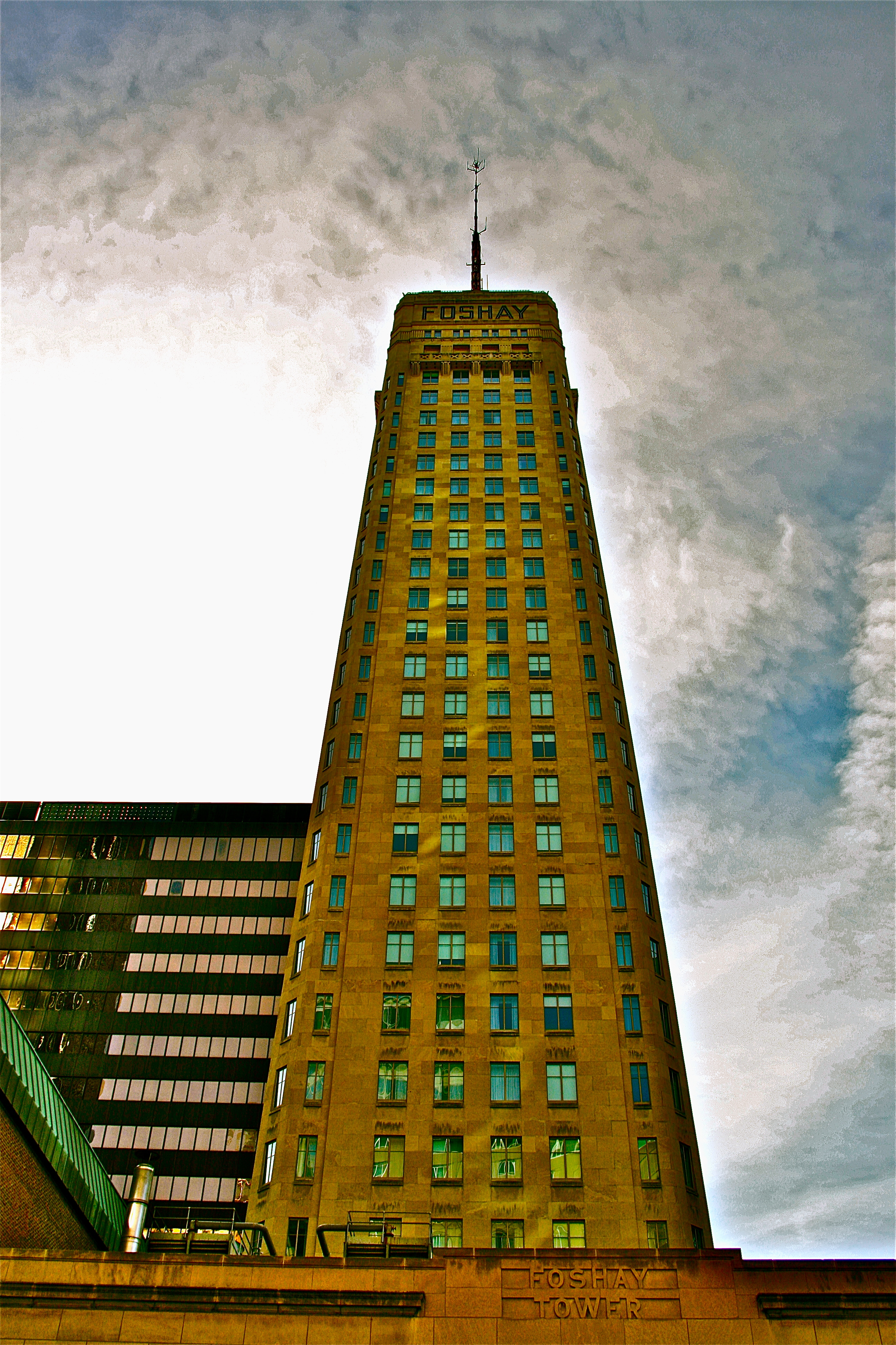 Башня 1. Foshay Tower.