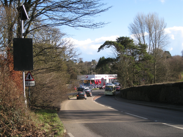 File:Garage, Exeter Road A382 - geograph.org.uk - 1733587.jpg