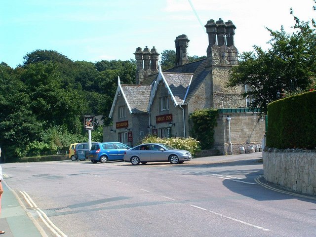 File:Griffin Inn - geograph.org.uk - 936787.jpg