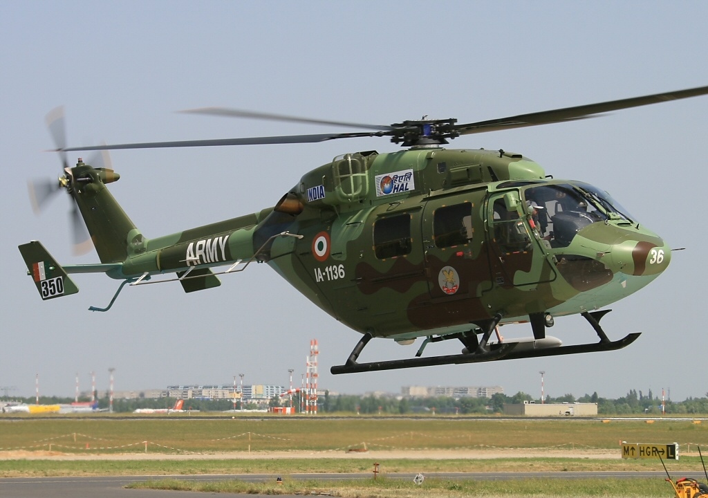 Индостан ALH Dhruv, Индия - армия AN1546730.jpg 