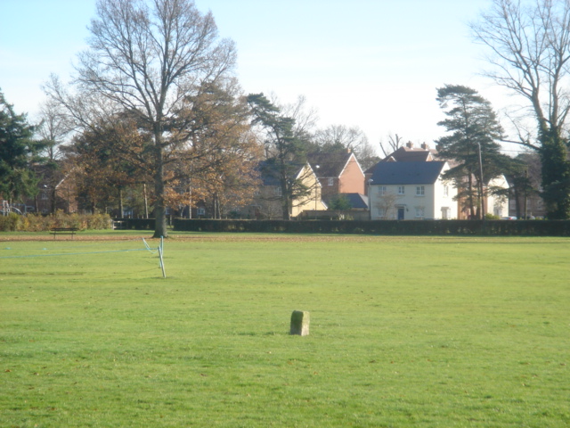 File:Ifield Village Green, Rectory Lane, Ifield, Crawley.JPG