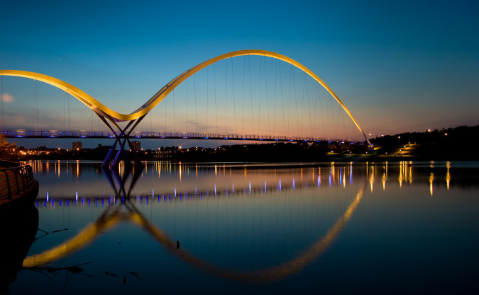 File:Infinity Bridge.jpg