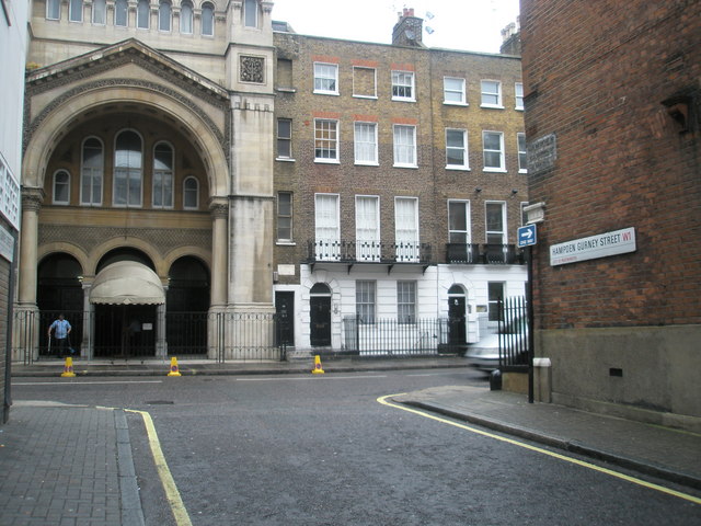 File:Junction of Hampden Gurney Street and Upper Berkeley Street - geograph.org.uk - 1039158.jpg