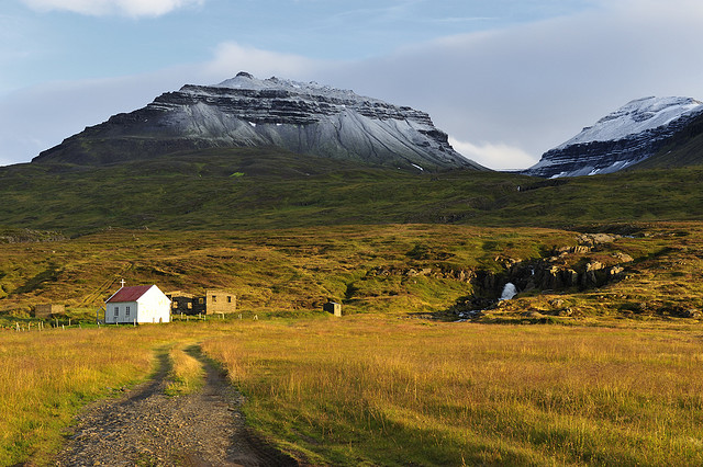 File:Klyppstaður í Loðmundarfirði.jpg