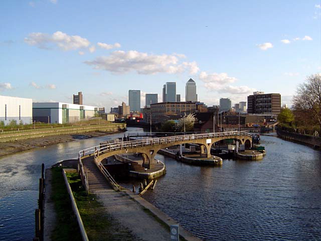 Lee Navigation