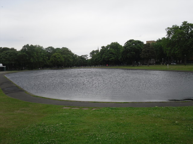 File:Long Pond - geograph.org.uk - 1439538.jpg