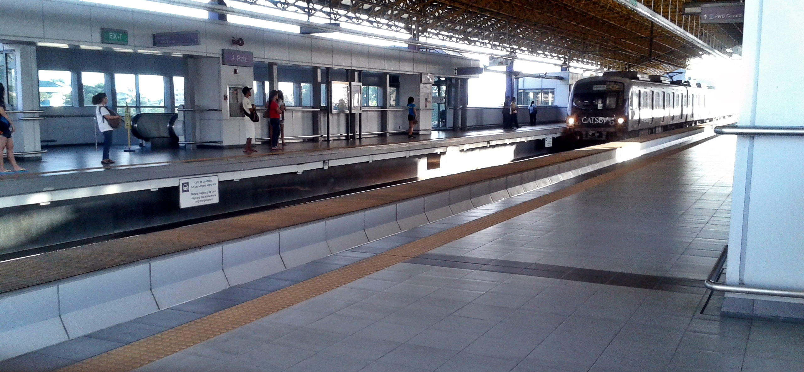 File Mrt 2 J Ruiz Station Platform 4 Jpg Wikimedia Commons