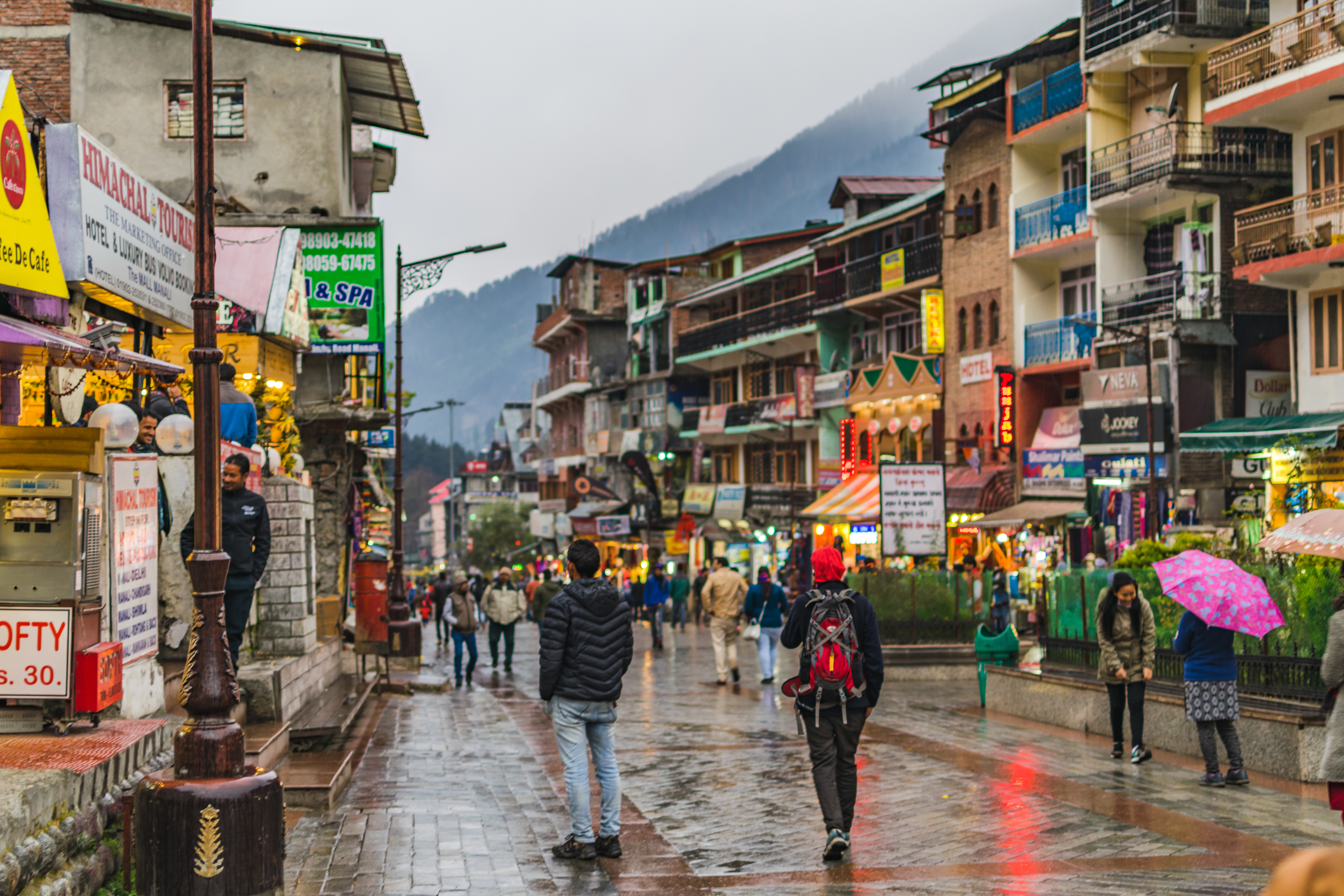 Mall Road, Manali - Wikipedia