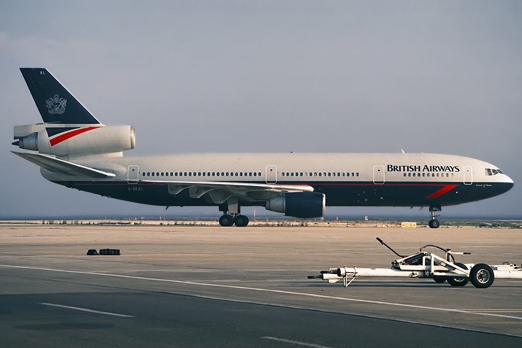 File:McDonnell Douglas DC-10-30, British Airways JP5929815.jpg ...