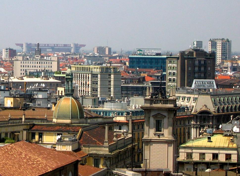 Archivo:Milan Skyline at Sunset.JPG - Wikipedia, la enciclopedia libre