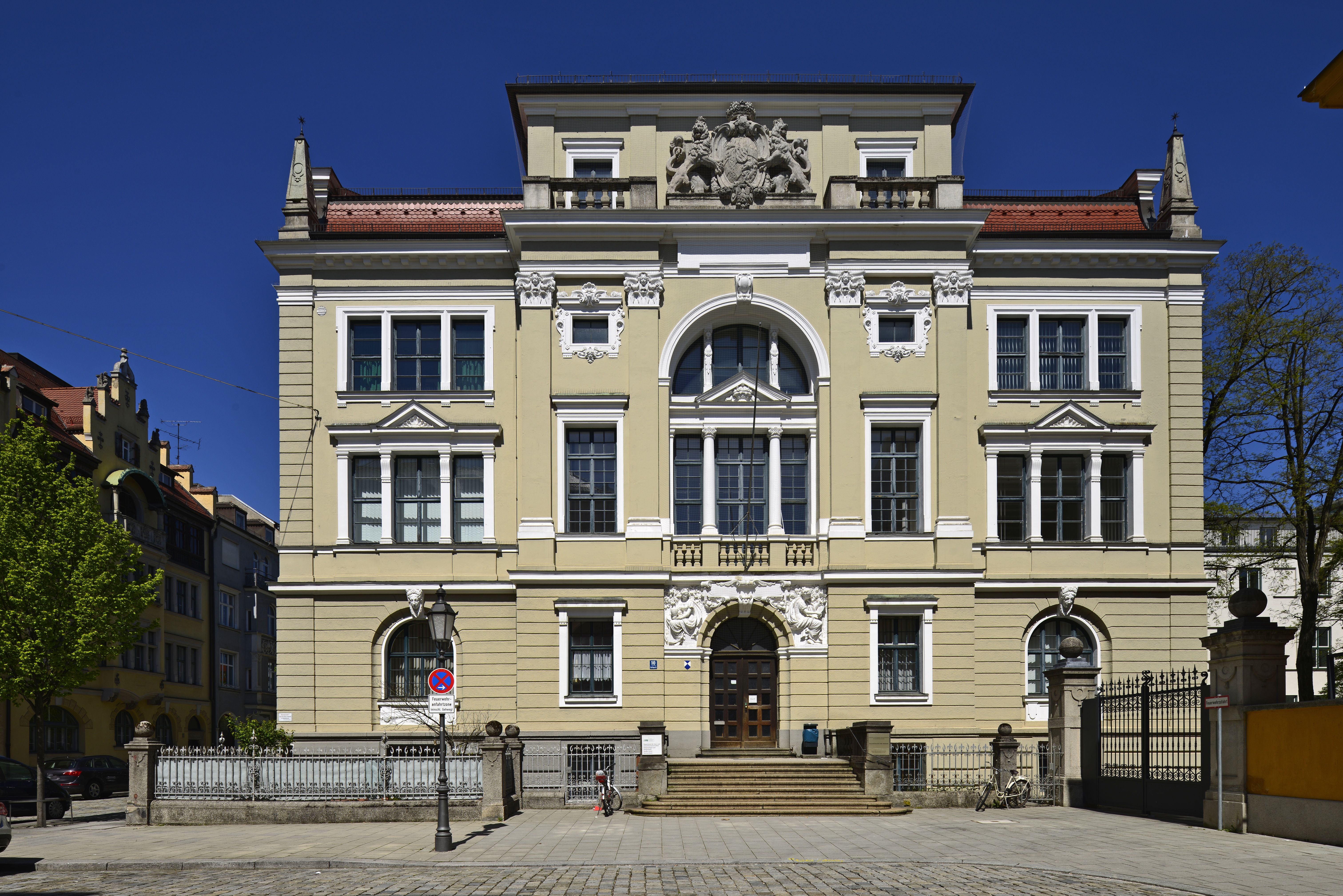 München, Richard-Wagner-Straße 10, Fassadenansicht Südseite.; Ehem. Teil der Kunstgewerbeschule für ...