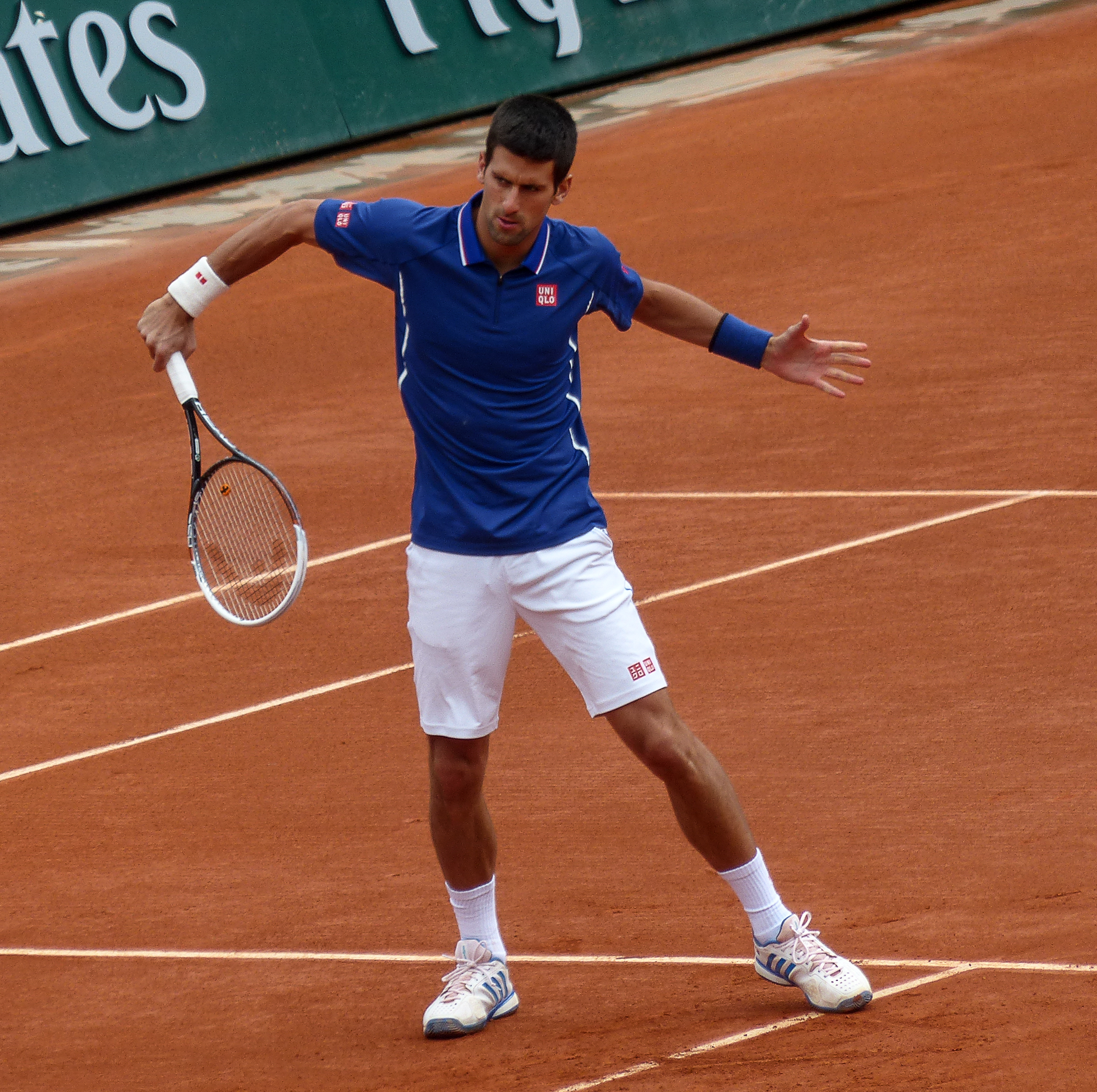 File:Roland Garros 2012 - Roland Garros logo (8754295763).jpg - Wikimedia  Commons