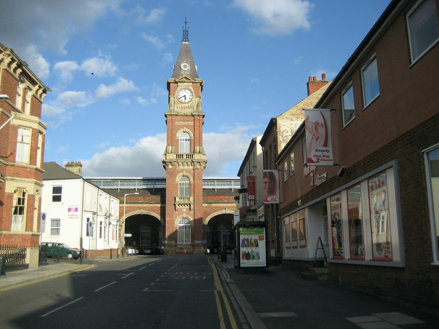 File:On Victoria Road, Darlington - geograph.org.uk - 1516803.jpg