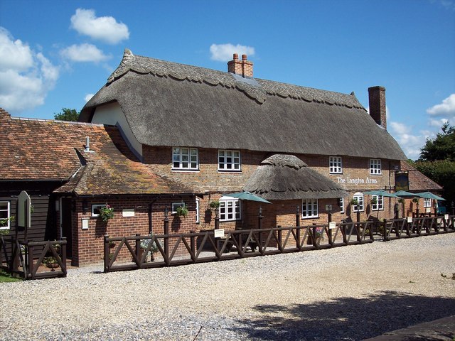 The Langton Arms, Tarrant Monkton - geograph.org.uk - 449470