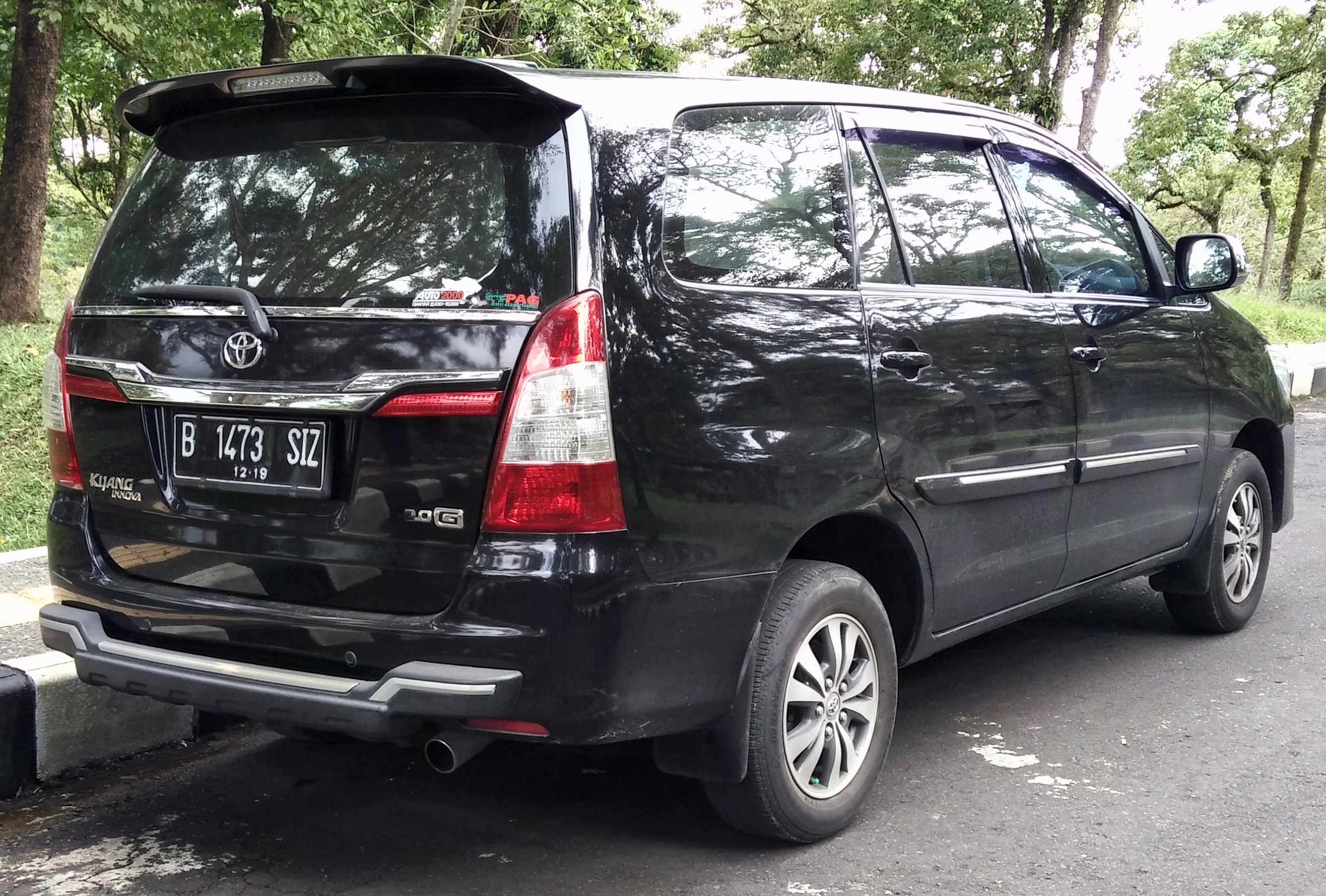 File 2014 Toyota Kijang Innova  2 0 G rear Candikuning 