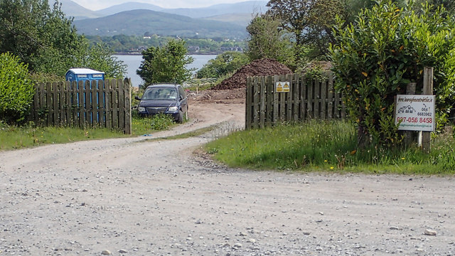 File:Access track near Kilhaha - geograph.org.uk - 5805390.jpg