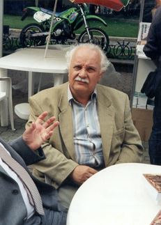 Biernaczky Szilárd zeneszerző, italianista, néprajzkutató, könyvkiadó, afrikanista, költő, műfordító