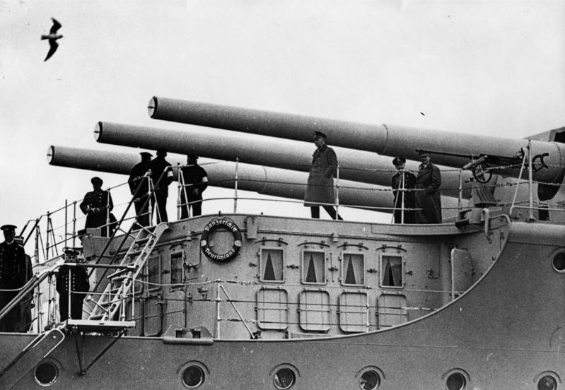 File:Bundesarchiv Bild 183-2008-0421-500, Panzerschiff "Deutschland", Adolf Hitler.jpg