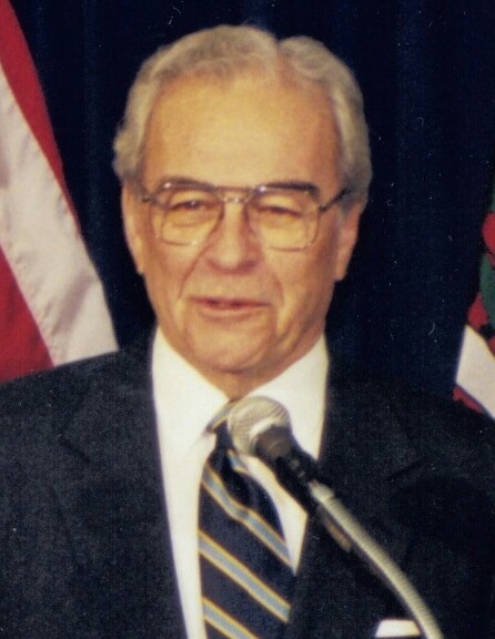 File:Cecil Underwood 1998 (cropped).jpg