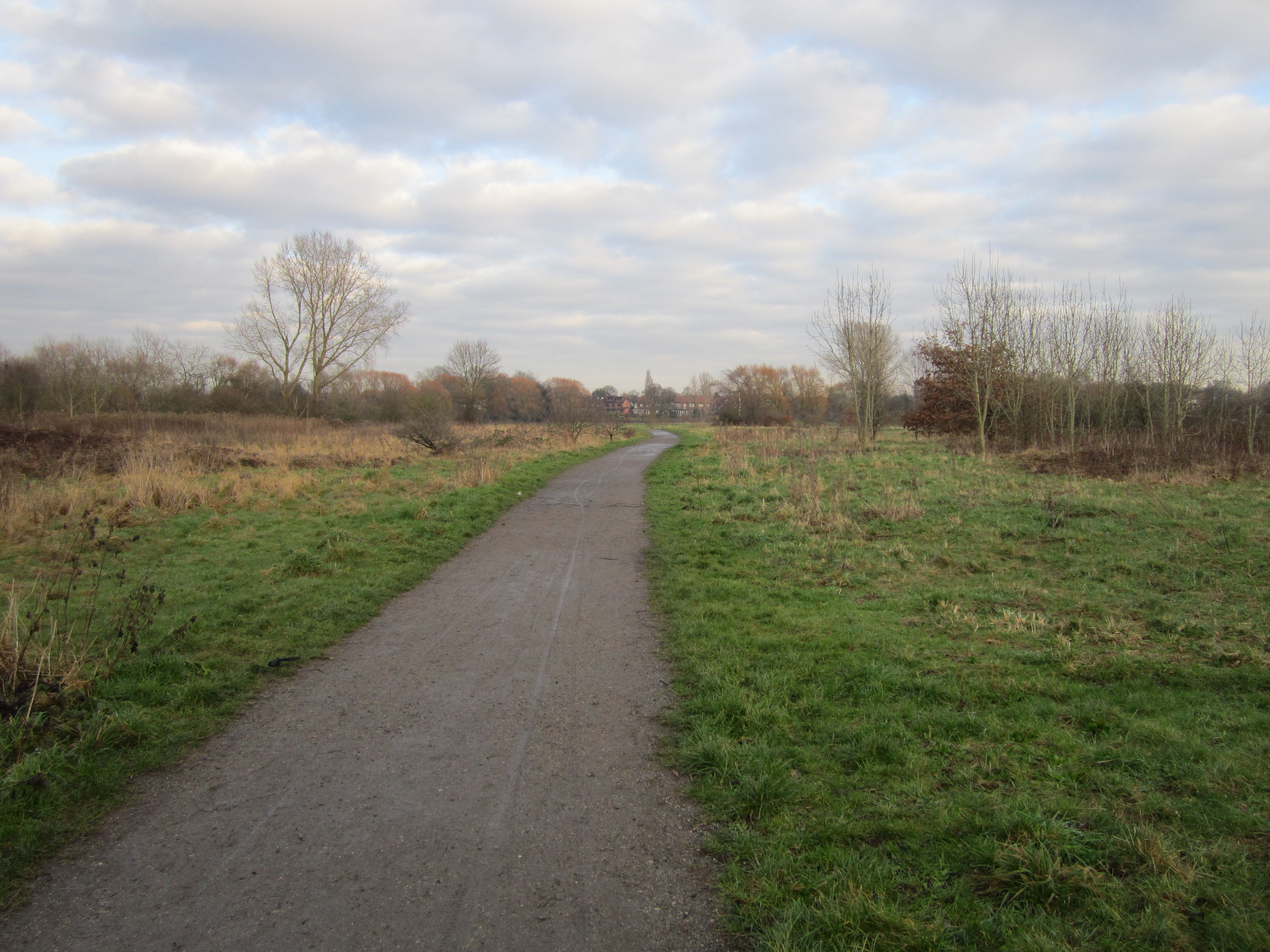 File:Cycle Path at Hardy Farm, Manchester.jpg - Wikimedia Commons