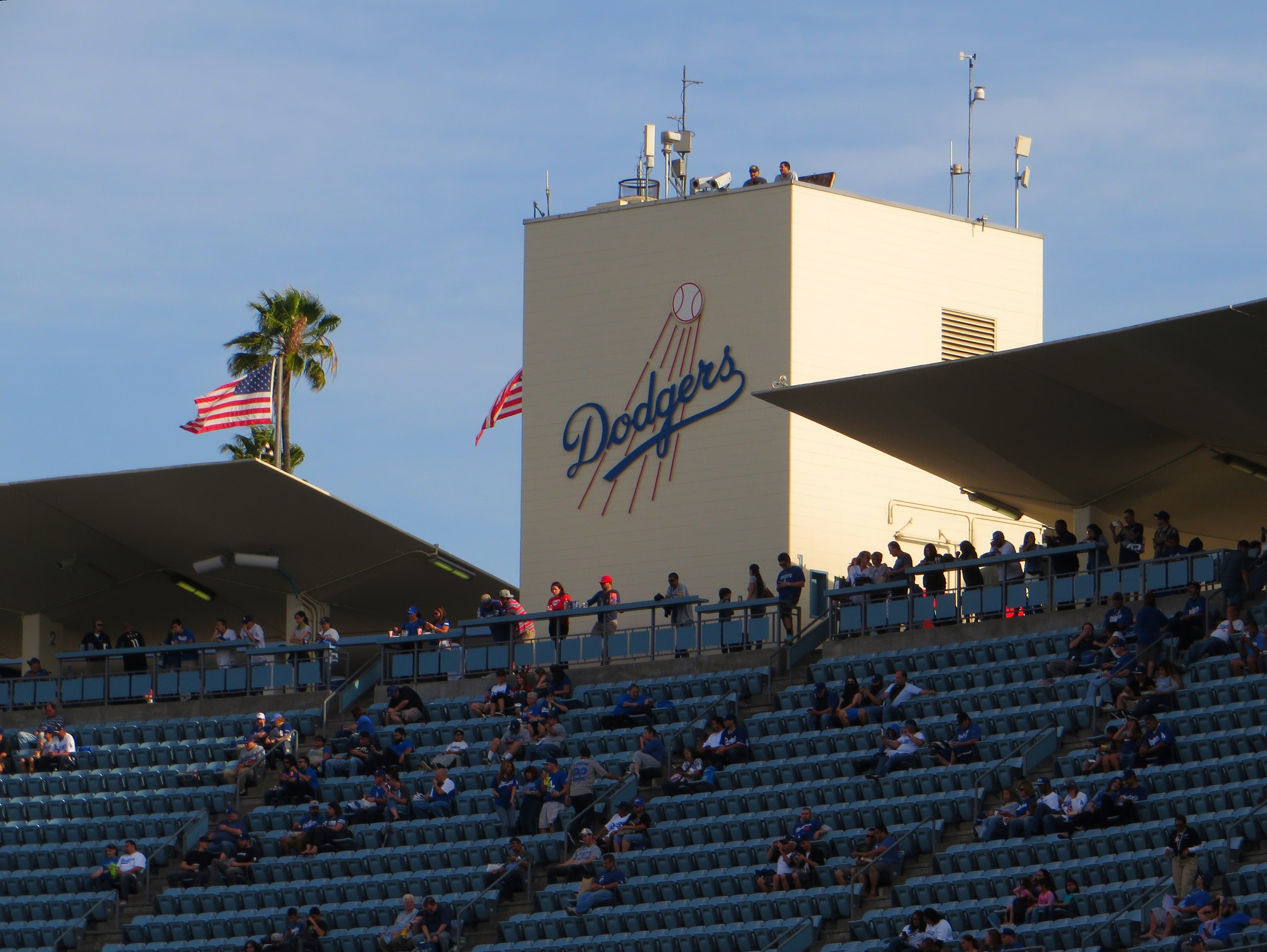 File:Los Angeles Dodgers Logo.svg - Wikipedia