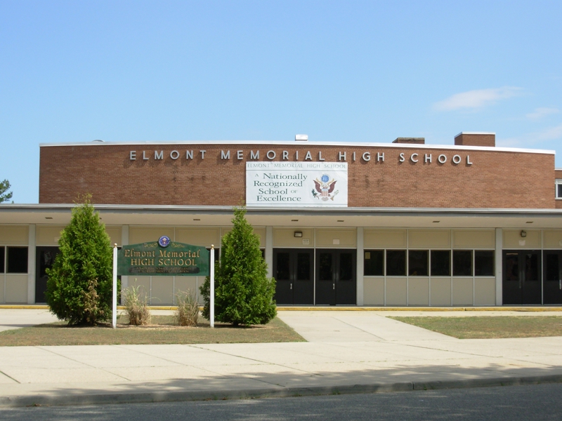 File:Elmont Memorial High School.JPG