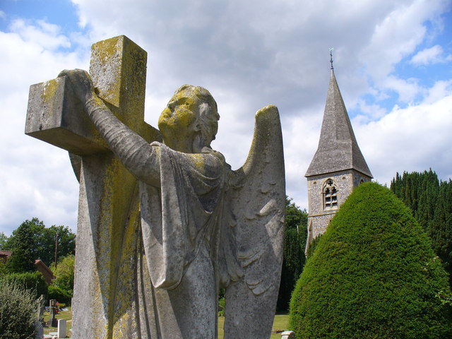 File:Funerary Memorial, Headley - geograph.org.uk - 1395239.jpg