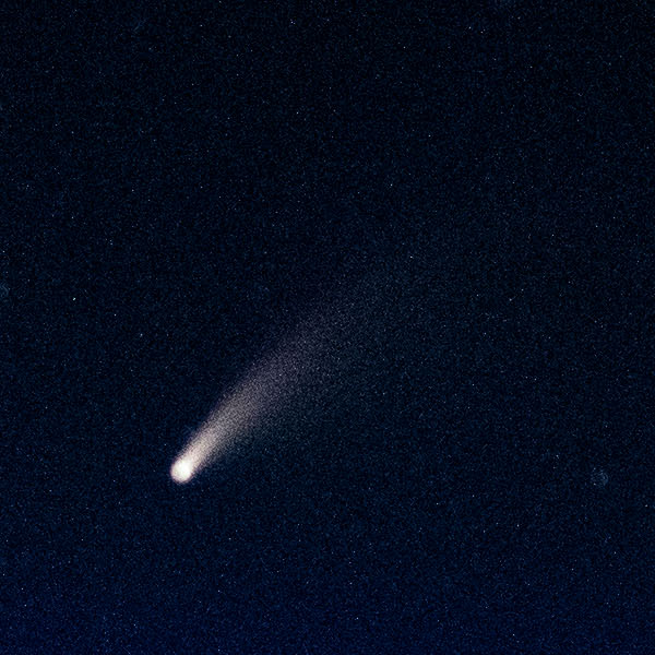 File:ISS-63 Comet Neowise (1) (cr2).jpg
