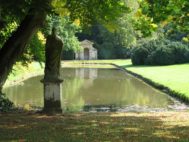 Lake in the Park - geograph.org.uk - 1500455