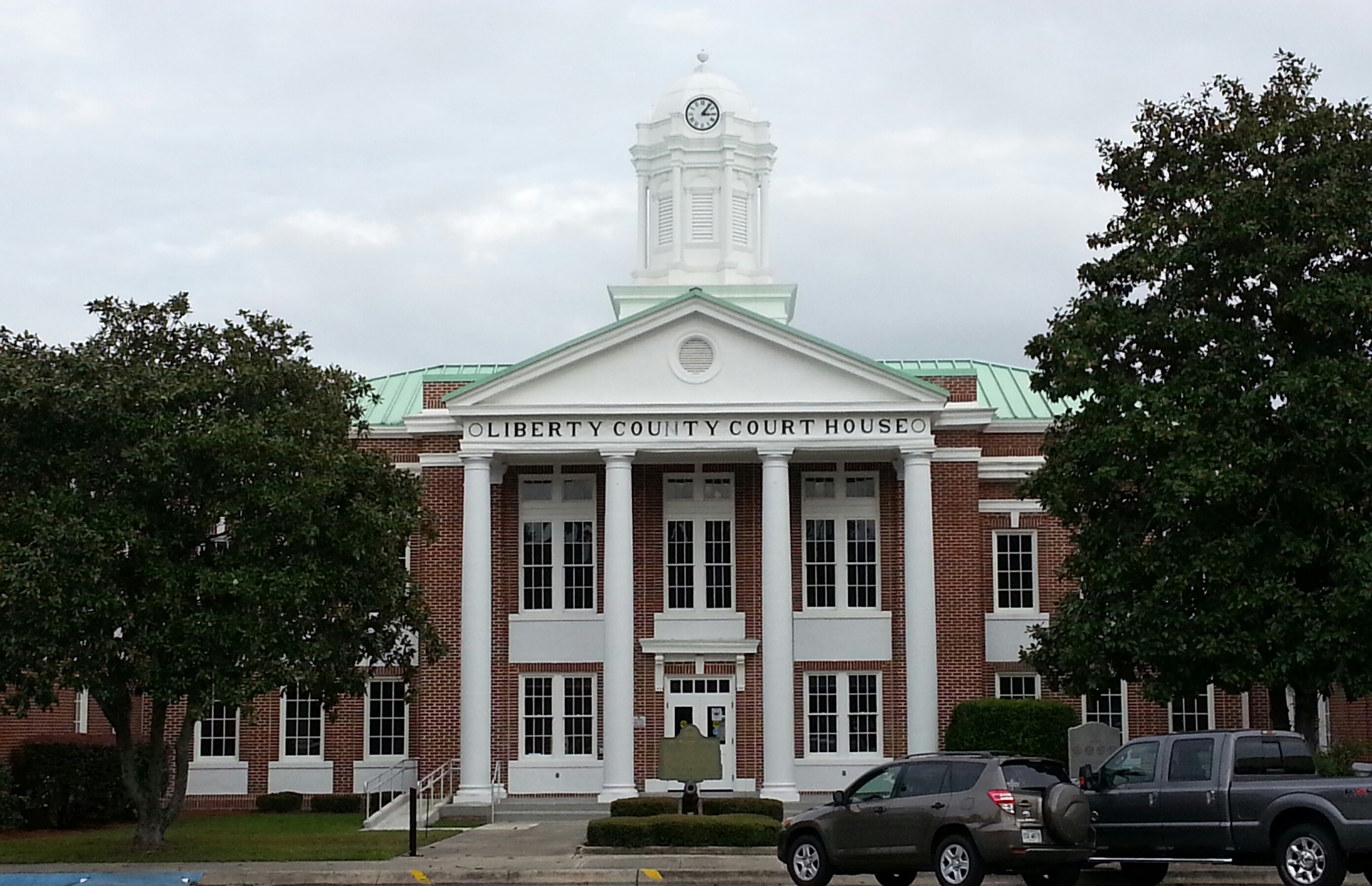 Photo of Liberty County Courthouse (Georgia)