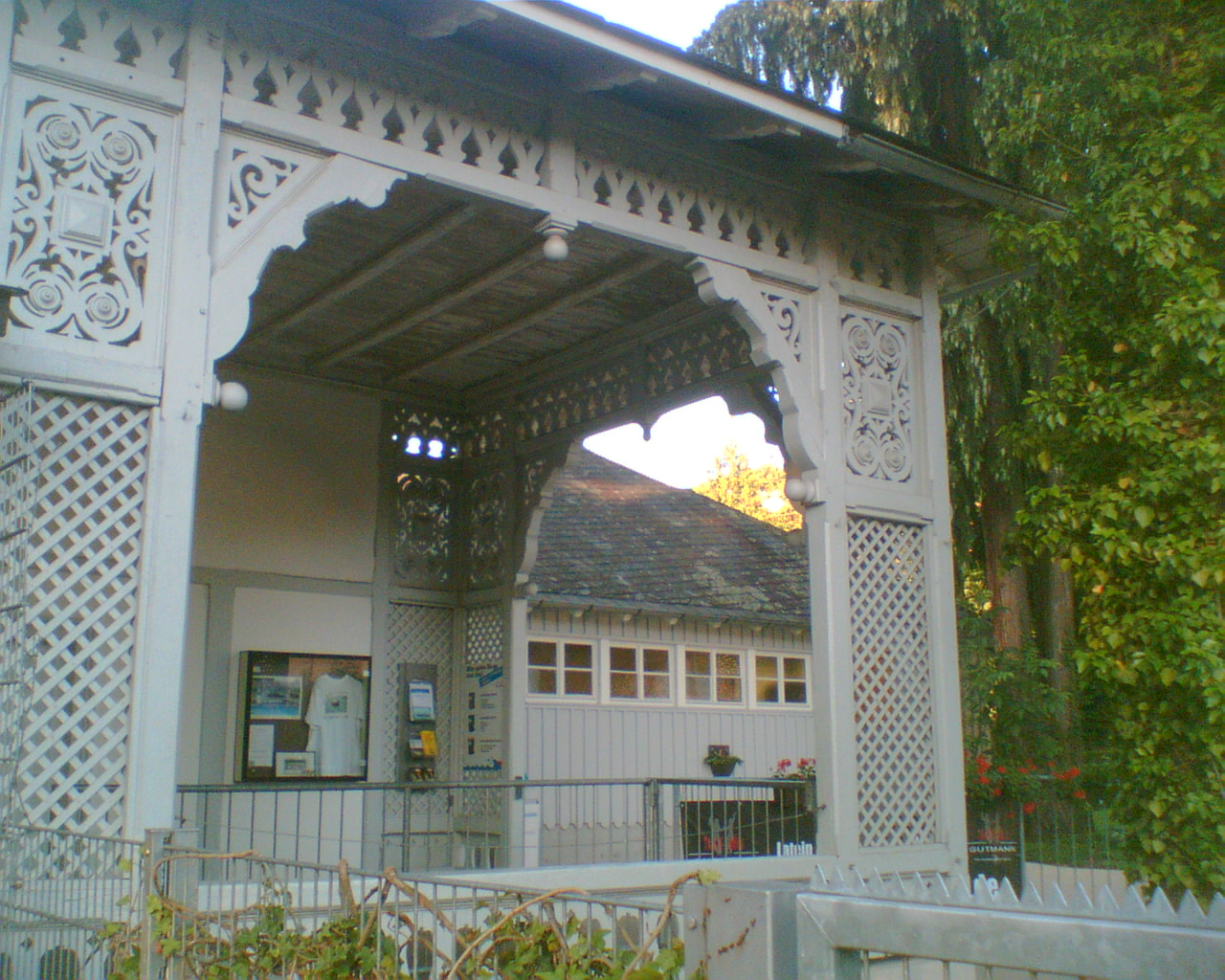 Eingang des Lorettobades in Freiburg im Breisgau