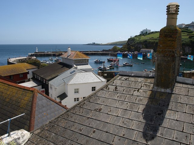 File:Mevagissey Harbour from The Cliff - geograph.org.uk - 1389085.jpg