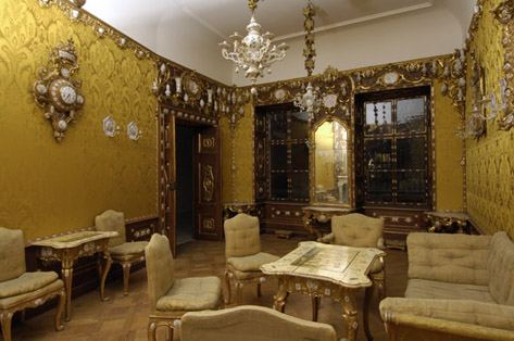 File:Porzellanzimmer Palais Dubsky MAK Wien.jpg