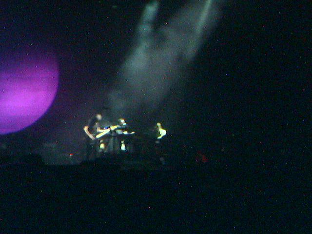 File:Roger Waters in Phoenix 3 October 2006 2.jpg