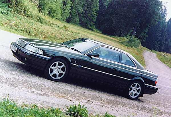 File:Rover 800 02.jpg