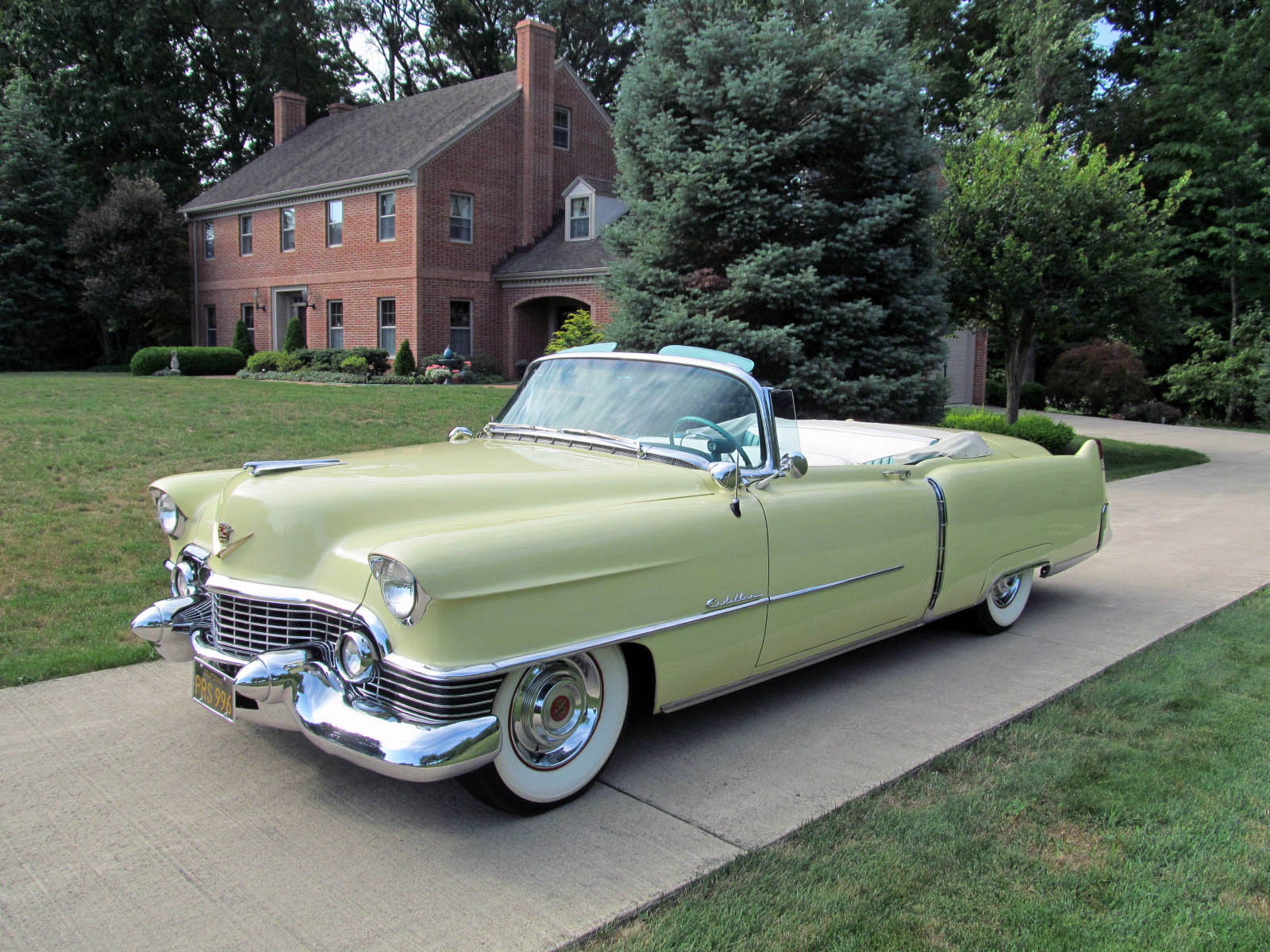 file 1954 cadillac series 62 convertible fvl jpg wikimedia commons https commons wikimedia org wiki file 1954 cadillac series 62 convertible fvl jpg