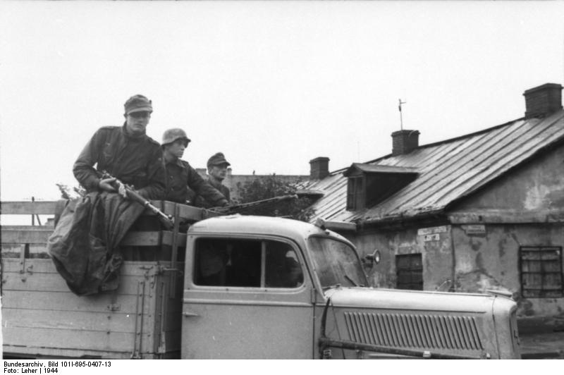 File:Bundesarchiv Bild 101I-695-0407-13, Warschauer Aufstand, Soldaten auf LKW mit MG.jpg