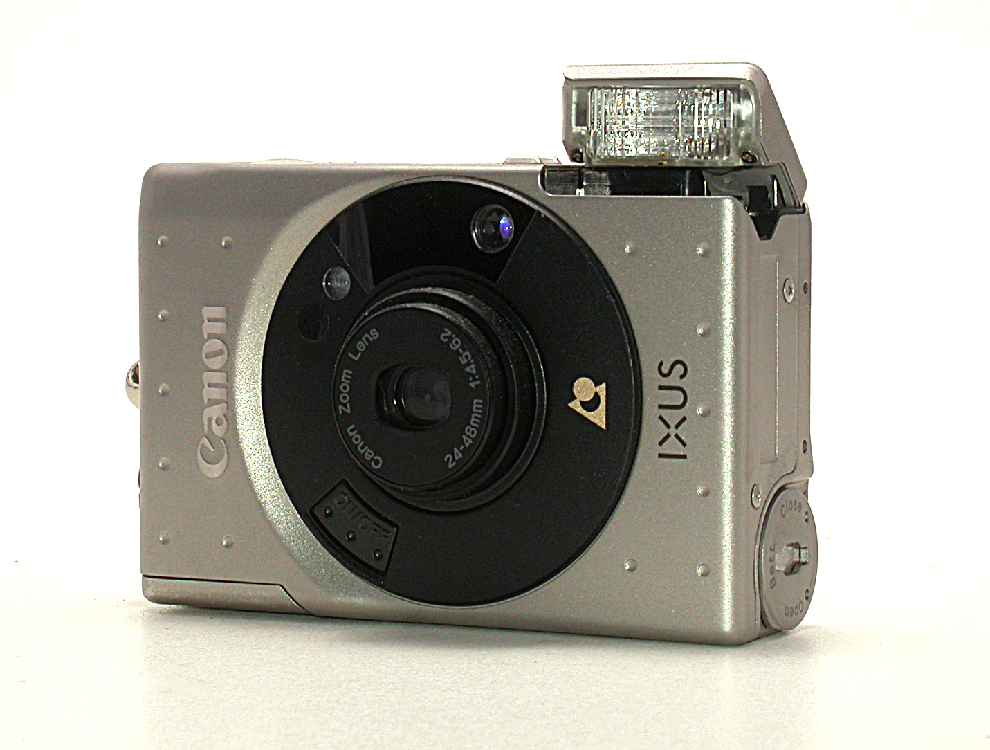 File:Canon IXUS APS 20090824.jpg - Wikimedia Commons