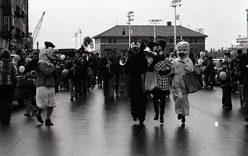 【翻译此页】建設中のディズニーランド写真集　アメリカ 1955-1959 洋書